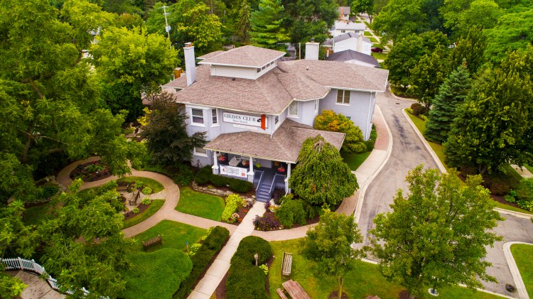 Photo by: Brian Sevald - brian@briansevald.com